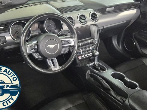 Used 2022 Ford Mustang Premium RWD image 10