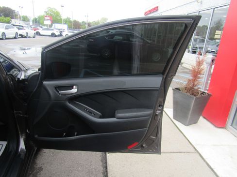 Used 2017 Kia Forte LX w/ LX Popular Package FWD image 14