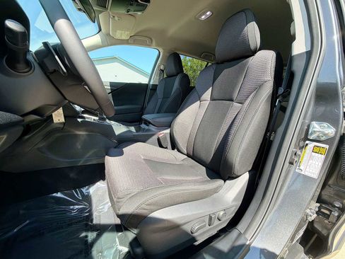 Used 2025 Subaru Outback Premium AWD/4WD image 13