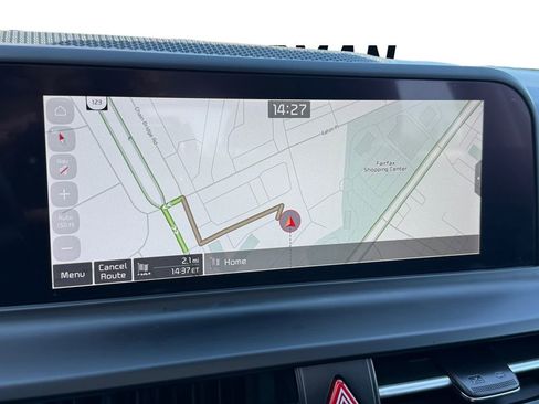 Certified 2025 Kia Seltos EX w/ EX Sunroof Package image 18