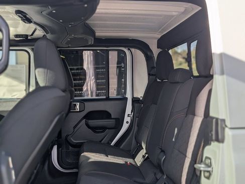 New 2026 Jeep Gladiator Mojave image 13