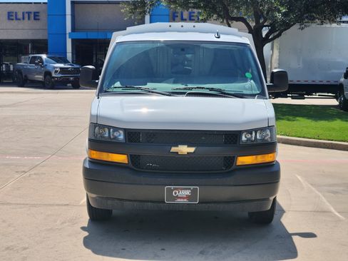 New 2025 Chevrolet Express 3500 w/ Power Convenience Package image 9