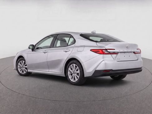 Used 2025 Toyota Camry LE FWD image 3