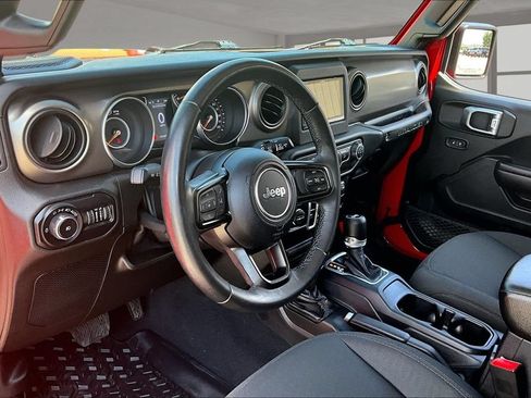 Used 2018 Jeep Wrangler Unlimited Sport S AWD/4WD image 16