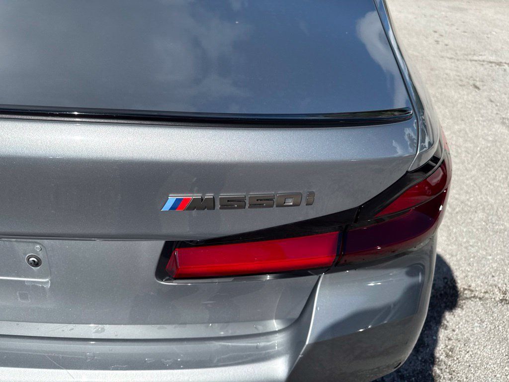 Used 2023 BMW M550i xDrive w/ Executive Package AWD/4WD image 22