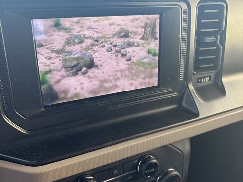 Used 2022 Ford Bronco Wildtrak image 7