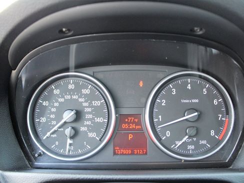 Used 2008 BMW 335xi Sedan image 16