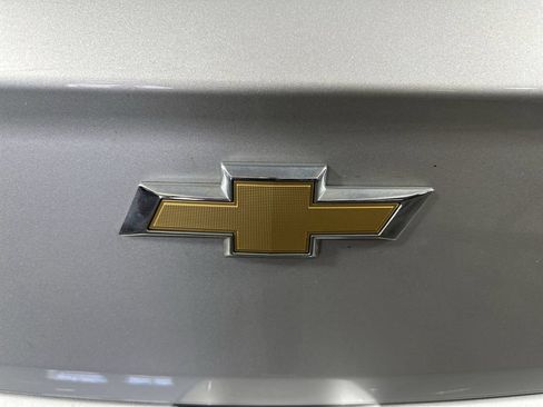 Used 2019 Chevrolet Cruze LT FWD image 30