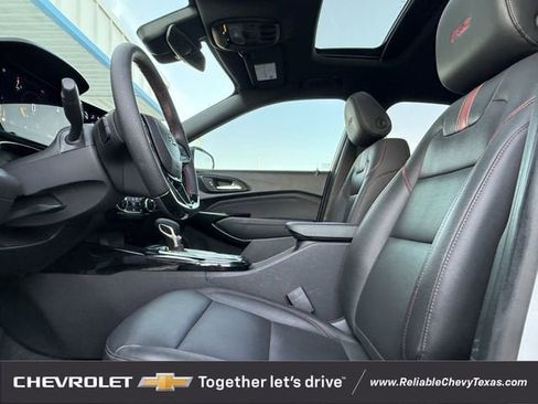 Certified 2024 Chevrolet Trax RS w/ Sunroof Package image 29