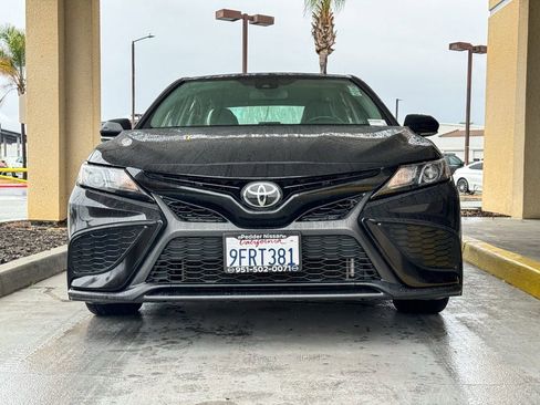 Used 2023 Toyota Camry SE image 9