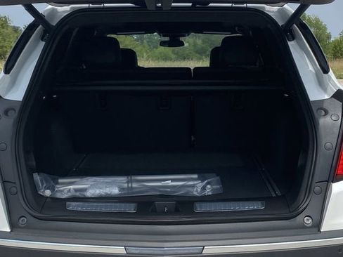 New 2025 Cadillac XT5 Premium Luxury image 8