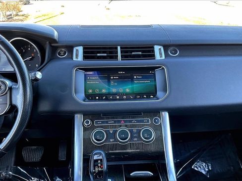 Used 2017 Land Rover Range Rover Sport HSE image 19