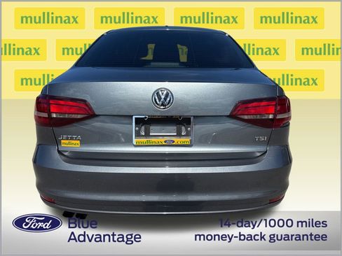 Used 2017 Volkswagen Jetta S FWD image 2