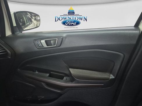 Used 2021 Ford EcoSport SE FWD image 21