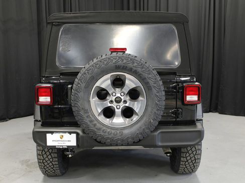 Used 2022 Jeep Wrangler Unlimited Sport AWD/4WD image 16