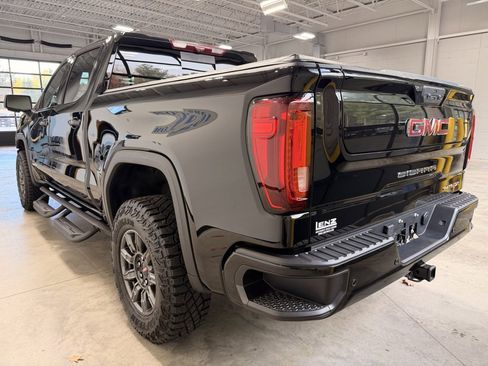 Used 2024 GMC Sierra 1500 AT4X image 6