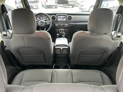 Used 2022 Jeep Wrangler Sport AWD/4WD image 15
