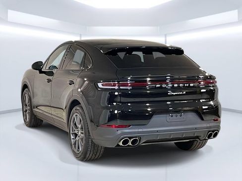 Certified 2026 Porsche Cayenne S AWD/4WD image 3