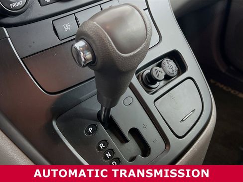 Used 2011 Kia Sedona LX image 10