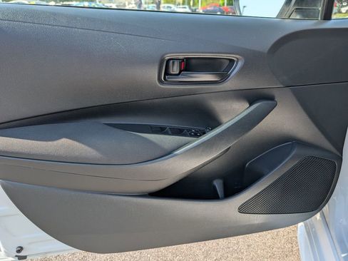 Used 2023 Toyota Corolla LE FWD image 13