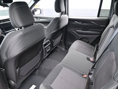 New 2025 Jeep Grand Cherokee Laredo RWD image 34