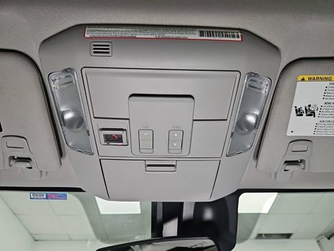 Used 2020 Toyota Tundra SR5 AWD/4WD image 13