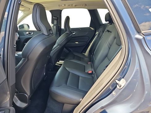Used 2024 Volvo XC60 B5 Core w/ Protection Package Premier AWD/4WD image 14