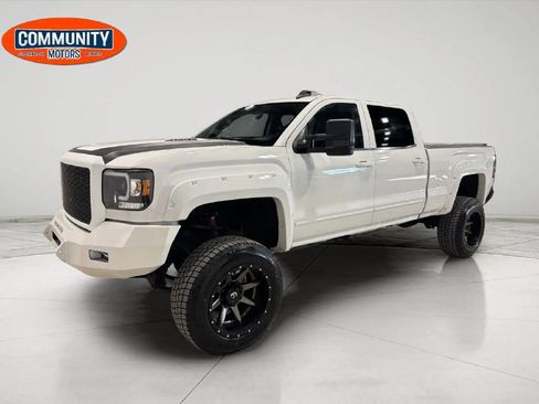 Used 2015 GMC Sierra 2500 SLE image 2