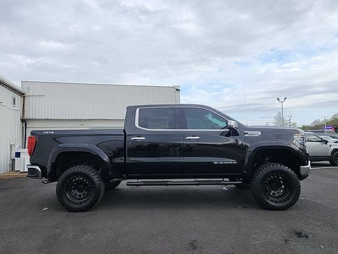 Used 2025 GMC Sierra 1500 SLT AWD/4WD image 6