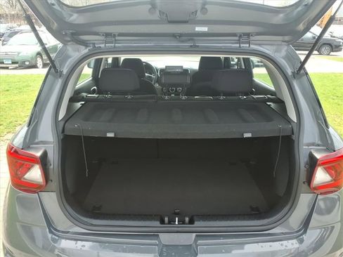 Used 2025 Hyundai Venue SEL FWD image 28