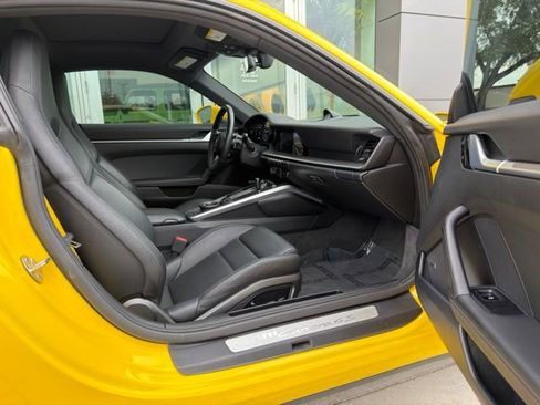 Used 2020 Porsche 911 Carrera 4S AWD/4WD image 9