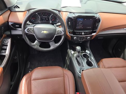 Used 2021 Chevrolet Traverse High Country FWD image 11