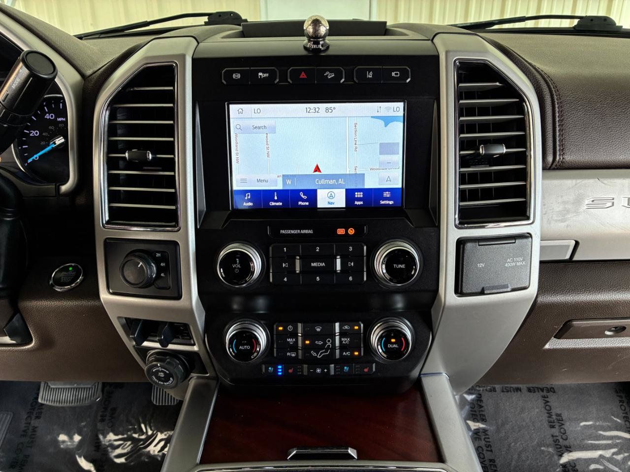 Used 2020 Ford F350 King Ranch w/ King Ranch Ultimate Package AWD/4WD image 26