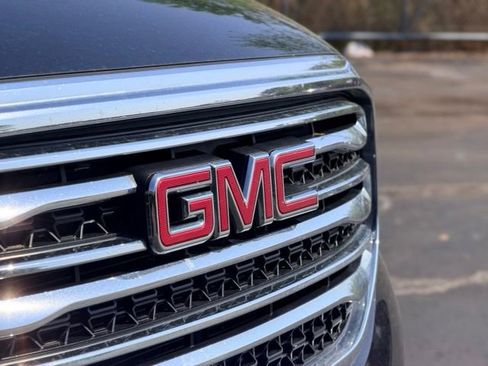 Used 2017 GMC Acadia SLE AWD/4WD image 31