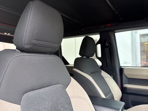 Used 2022 Ford Bronco Wildtrak AWD/4WD image 16