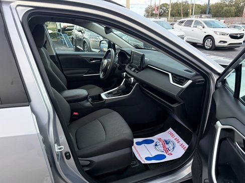 Used 2022 Toyota RAV4 XLE w/ Convenience Package image 13
