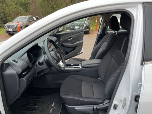 Used 2025 Nissan Sentra SV image 24