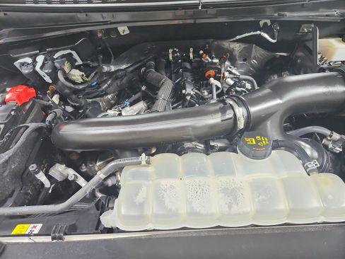 Used 2024 Ford Expedition Limited RWD image 17