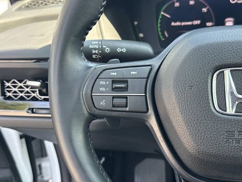 Used 2023 Honda Accord EX-L image 10