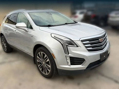 Used 2017 Cadillac XT5 Premium Luxury FWD image 16