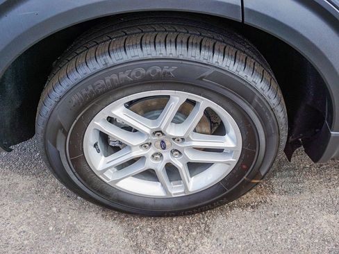 New 2026 Ford Explorer Active w/ Active Comfort Package image 8