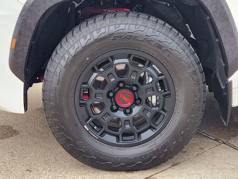 Used 2025 Toyota Sequoia TRD Pro AWD/4WD image 8