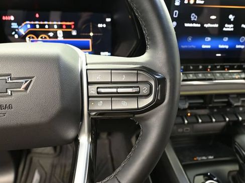 Used 2026 Chevrolet Colorado ZR2 w/ Technology Package AWD/4WD image 27
