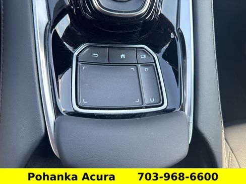 Used 2024 Acura RDX SH-AWD image 17