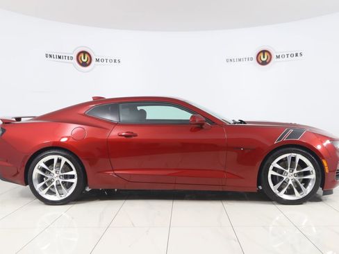 Used 2022 Chevrolet Camaro SS w/ Design Package 1 RWD image 2