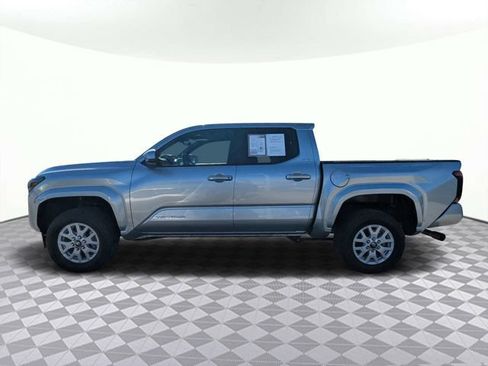 Used 2024 Toyota Tacoma SR5 AWD/4WD image 6