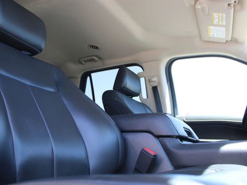 Used 2024 Ford Expedition Max XLT RWD image 16