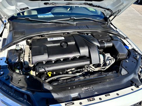 Used 2015 Volvo XC70 T6 Platinum image 10
