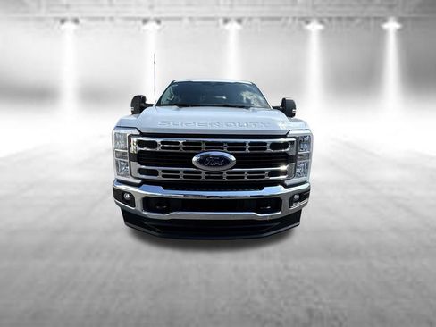Used 2025 Ford F250 XLT AWD/4WD image 10