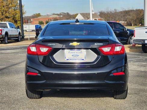 Used 2018 Chevrolet Cruze Premier w/ Enhanced Convenience Package image 6